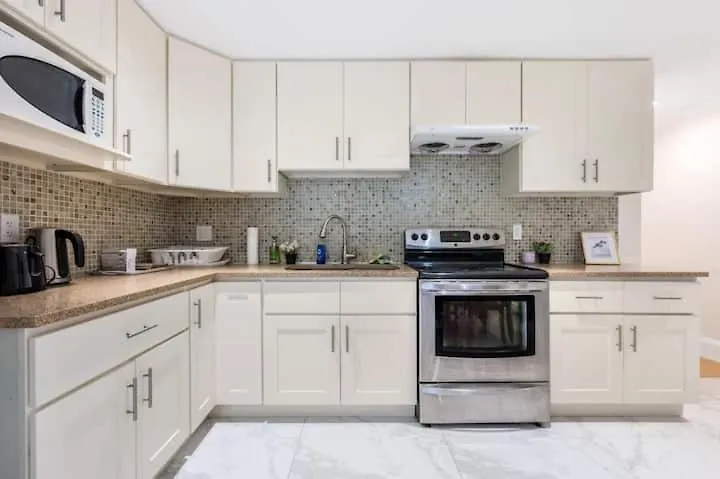 温哥华中心舒适宁静的独立2房1卫休闲体验 2235 Apartment Vancouver